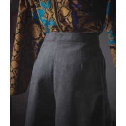 pantalón corto gris