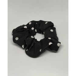 scrunchie de lunares