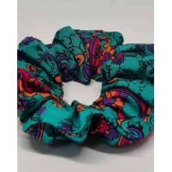 scrunchie azul de flores