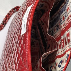 bolso charol rojo